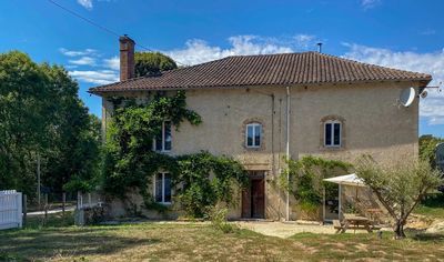 Ancienne ferme - maison avec 4 chambres, maison séparée à réno