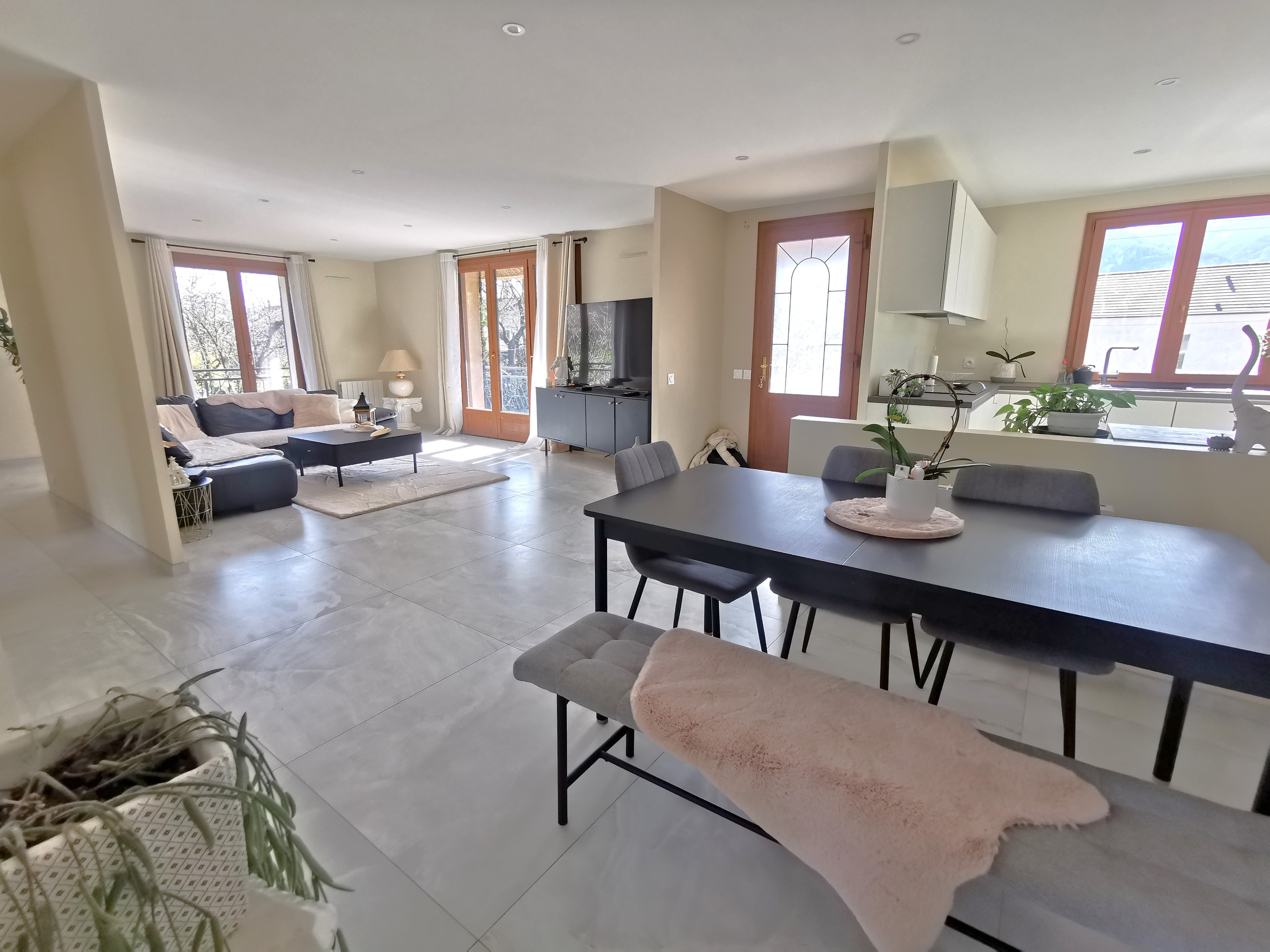 Maison 7 pièces 180 m²