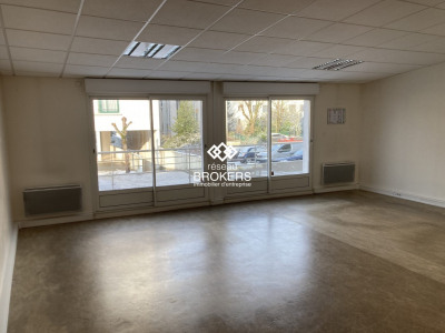 Local commercial 199 m²