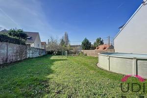 UDI Ballancourt - Sur la commune de Ballancourt-sur-Essonne - Terrain à bâtir de 450 m2 -