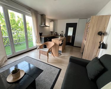 Vente Appartement studio 24m2 et balcon avec place de parking