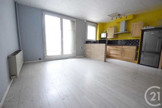 Studio 1 pièce 32 m²