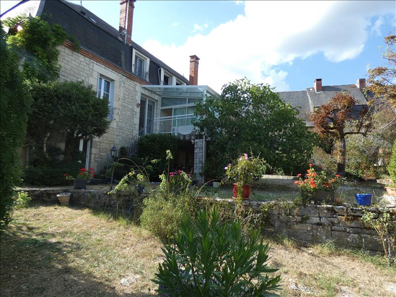 Maison de bourg 6 pièces 241 m²