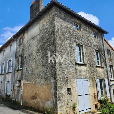 Lot 3 Maisons indépendantes F2 60 m² et 2 F4 128m² et 88 m²