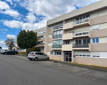 LA ROCHE SUR YON - Ravissant T3 dans résidence tranquille avec garage