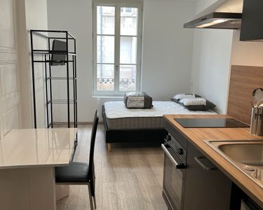 Superbe studio meublé 18m2 centre ville Saumur