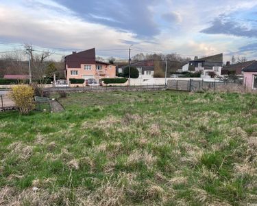 Terrain 740 m² Brin Sur Seille