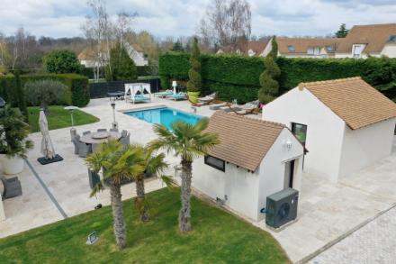 Villa 9 pièces 270 m²