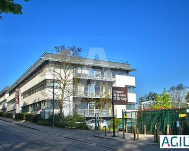 Bureaux 200 m²