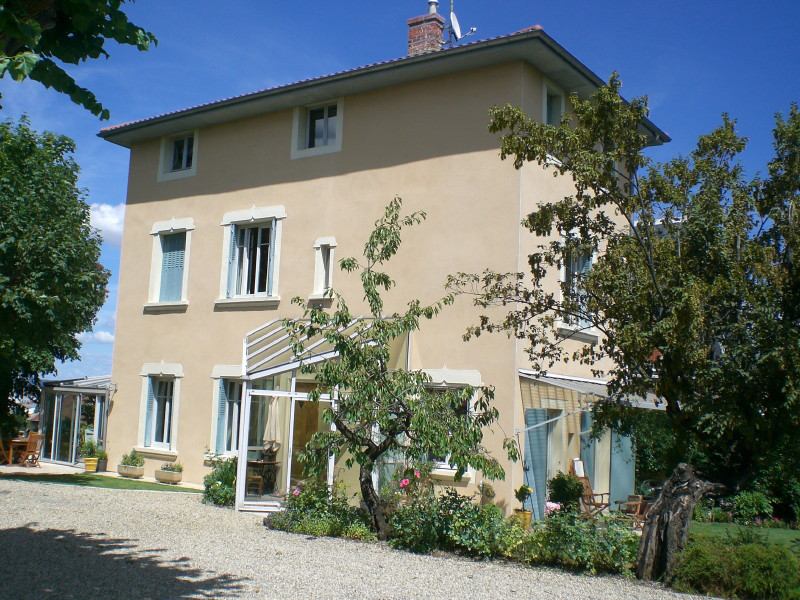 chambre à louer dans grande maison 