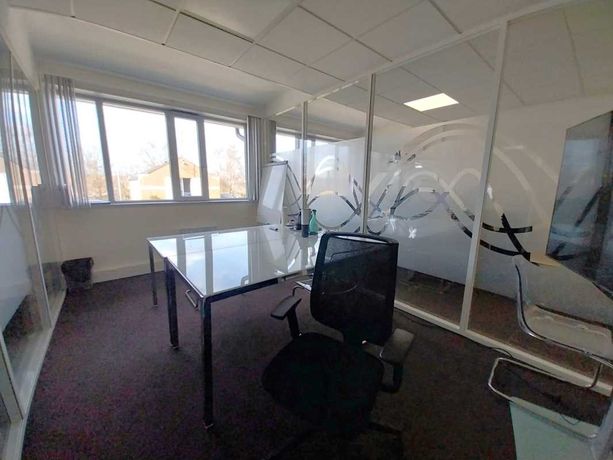 Bureaux 60 m²