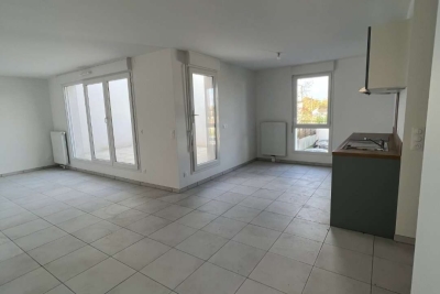 A VILLENAVE D'ORNON, T4 EN R+1 94 M² AVEC TERRASSE / LIVRABLE.