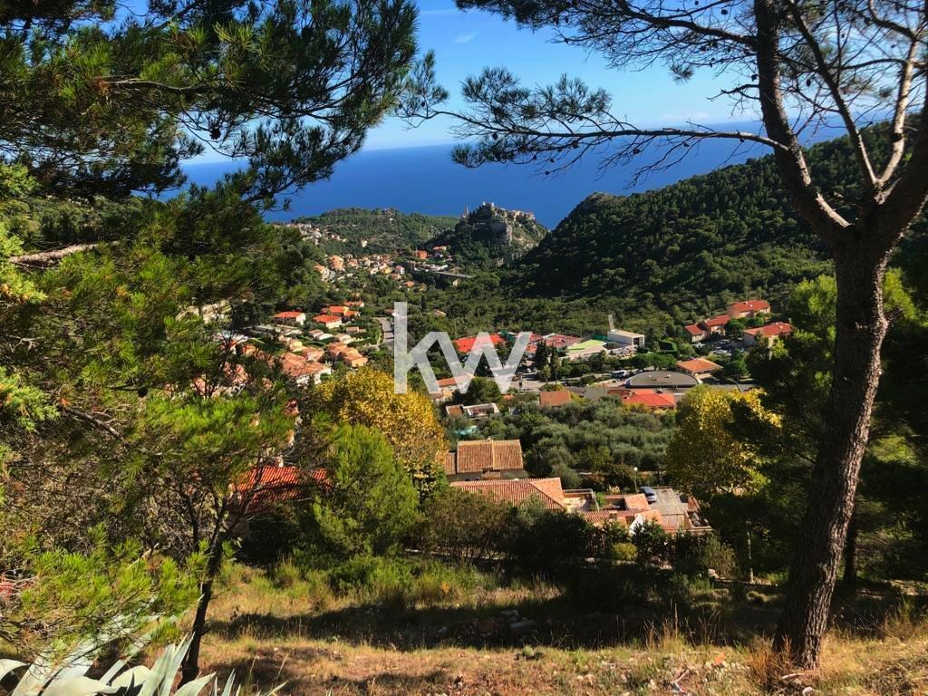 EZE : terrain de 1 254 m² à vendre avec permis de villa de 357 