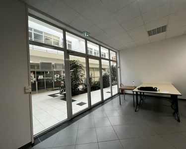Bureaux 85 m² 