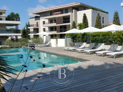 SAINT-TROPEZ - CENTRE - PISCINE - 1 CHAMBRE