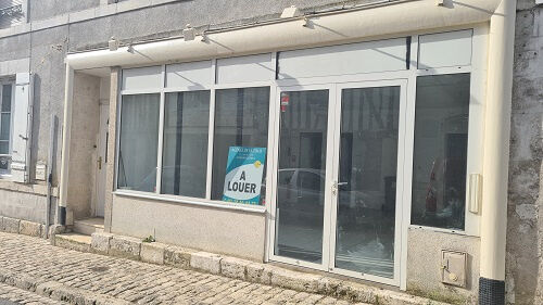 Location Local commercial 64 m² à Beaugency 530 € CC /mois
