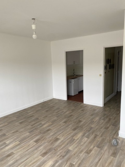 Studio 1 pièce 28 m²