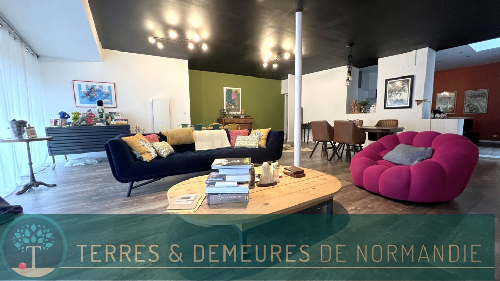 Ensemble immobilier 12 pièces 330 m²