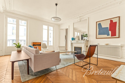 Maison Location Paris 9e Arrondissement 5p 125m² 8700€