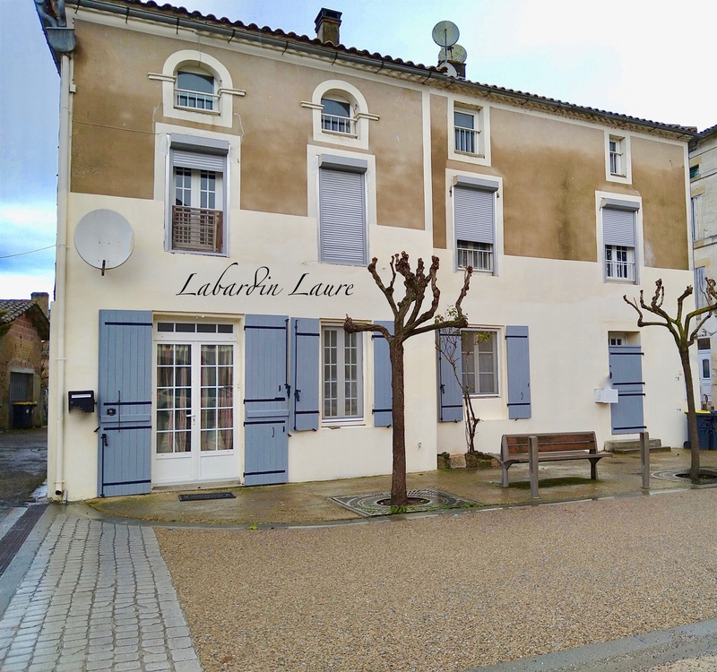 Dpt Lot et Garonne (47), à vendre CAUMONT SUR GARONNE maison P5 de 140 m² - Terrain de 235,00 m² 