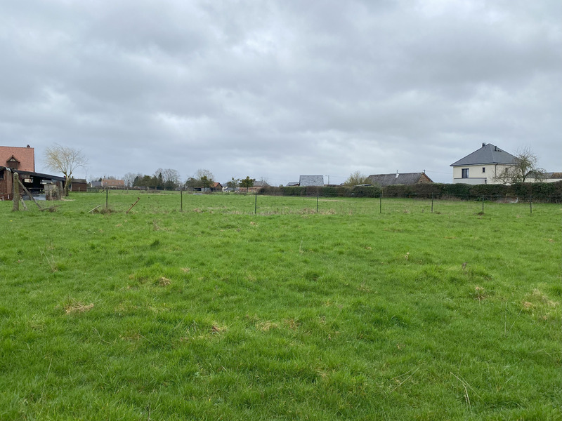 Terrain Vente Auzouville-sur-Ry  pièces 697 m²