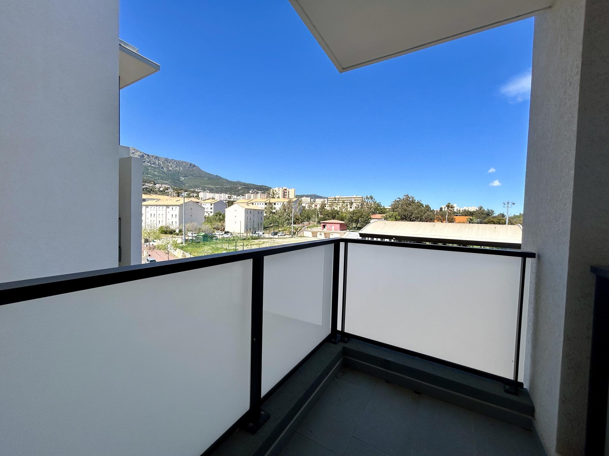 BASTIA SUD - Appartement T1 avec terrasse