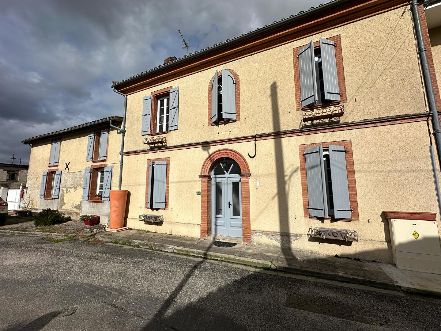 TOULOUSAINE 255m² avec piscine à 12KM de Fronton 15 MINUTES