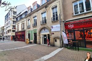 Immeuble avec 4 Appartements et terrasse dans le centre ville du Mans