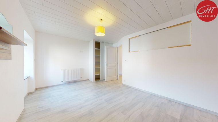 Maison 9 pièces 235 m²