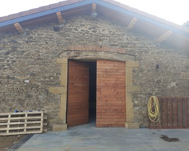 Location Atelier pour artisans - secteur Val d'oingt