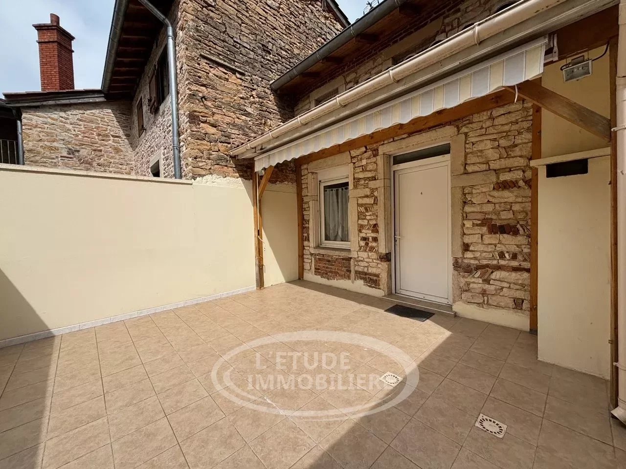 Appartement en duplex de type  3 avec terrasse, ca