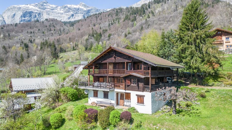 Ferme 9 pièces 280 m²