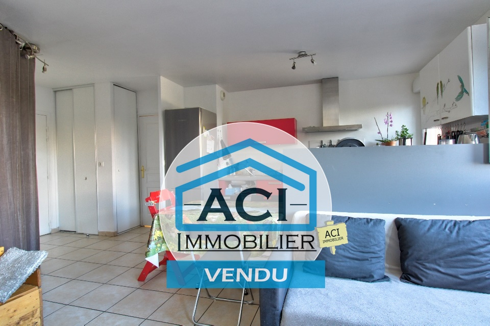  VÉNISSIEUX - Appartement type T2 - 48,01 m2 - 1 Garage