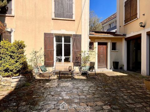 Demeure - 185m² - Bagneux