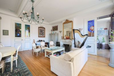 Nancy, rue St Dizier : Vends Appartement duplex de 262m² avec terrasse, deux garages et une cave - 