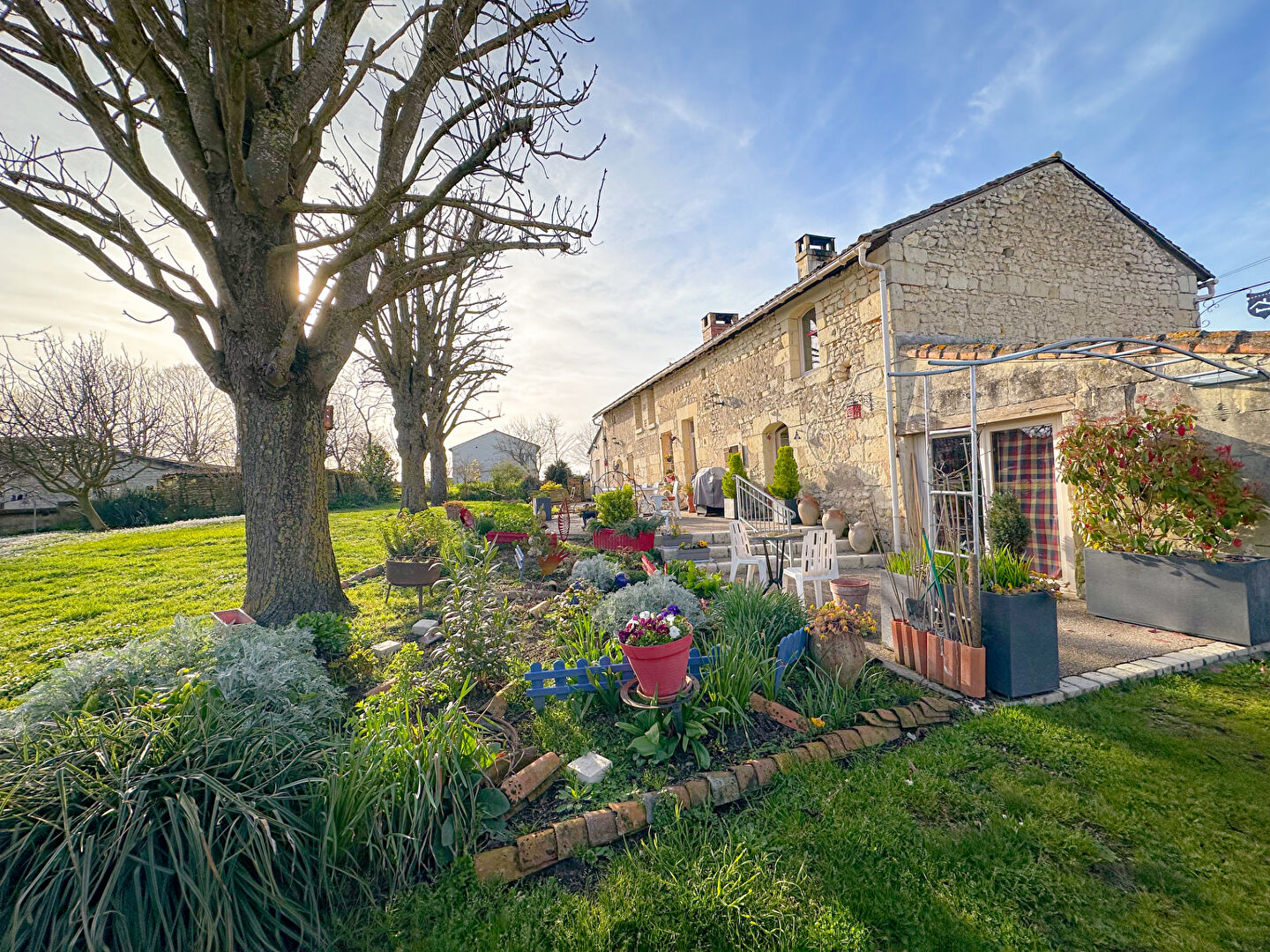 Superbe maison en pierres au Puy Notre Dame