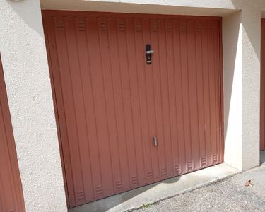 Particulier loue garage/box à Jouvenet sécurisé 