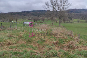 Parcelle de terrain constructible d'environ 887 m²