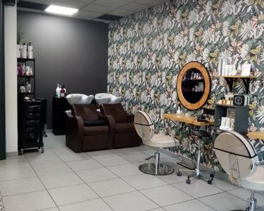 Salon de coiffure 80 m² Saint-Donat-sur-l'Herbasse