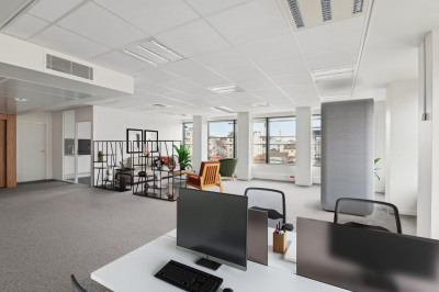 Bureau 2 pièces 1250 m²