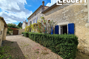 Maison 9 pièce(s), AMBÉRAC