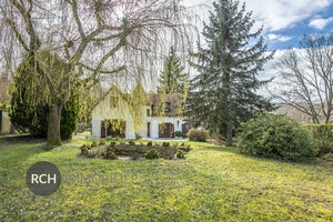 Saint-Rémy-l'Honoré - Maison de standing avec piscine intéri