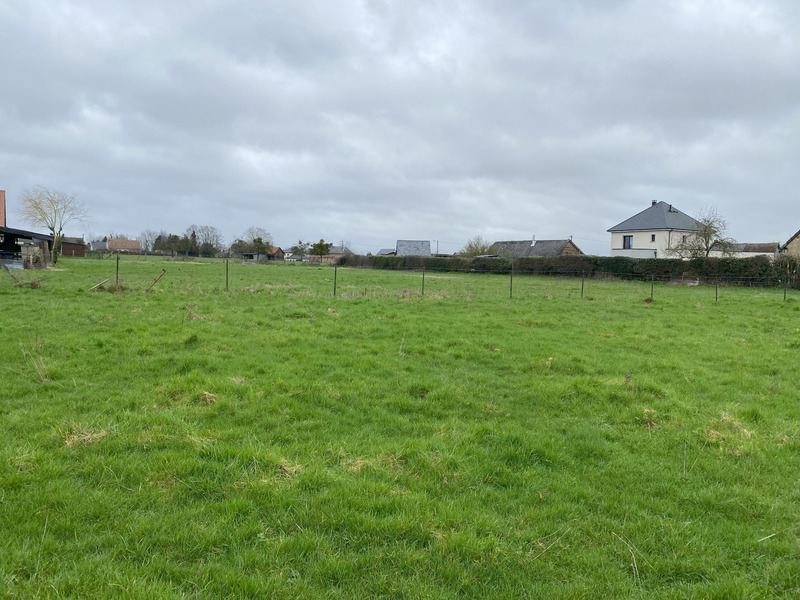 Terrain Vente Auzouville-sur-Ry  pièces 603 m²