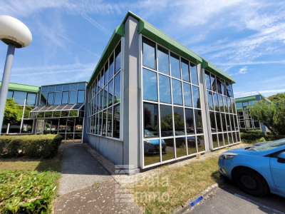 Bureaux 414 m² 