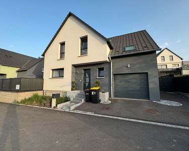 Maison individuelle de 117 m2 avec 3 chambres sur un terrain de 4 ares