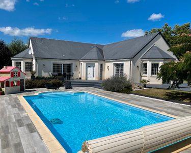 Maison 242m2 6 chambres avec piscine