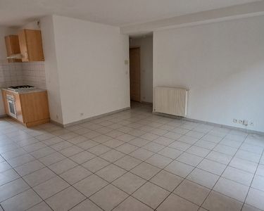 Appartement T3 en RDC, centre de Rieumes