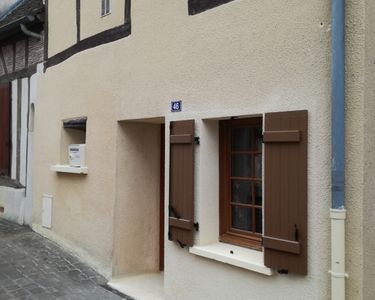 Duplex sur rue tranquille