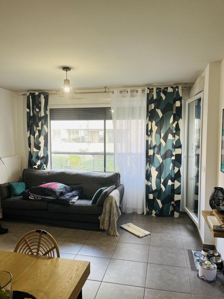 Colocation entre femmes à Villeurbanne : 1 chambre disponible 