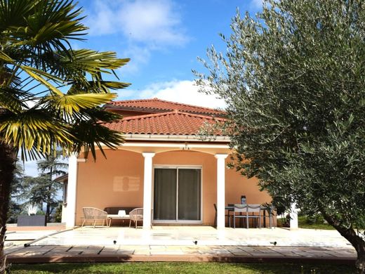 Villa 6 pièces 170 m²